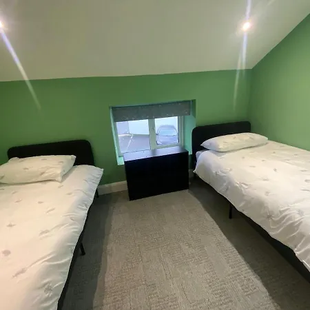 House With Fresh Renovation Appartement